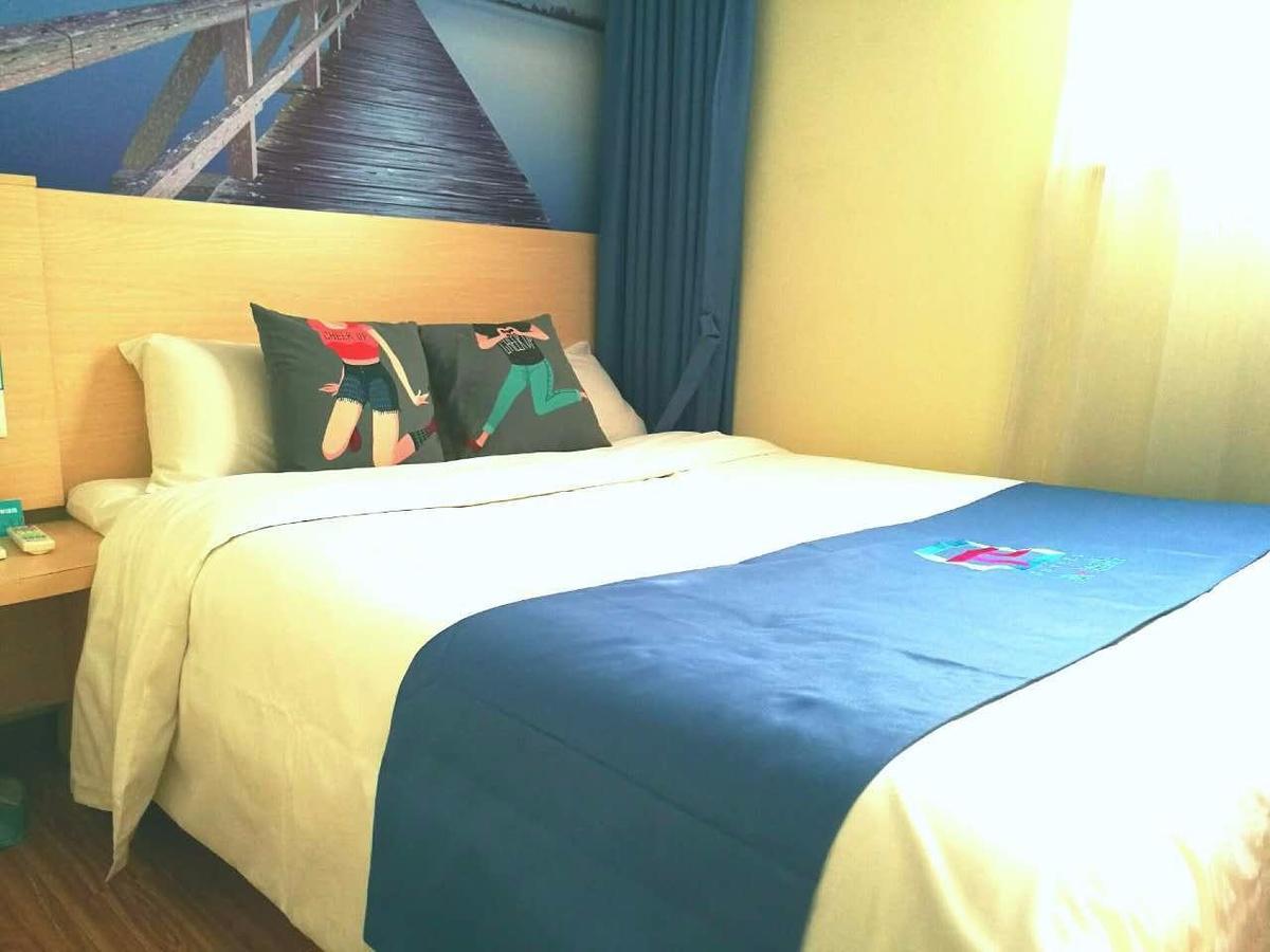 Pai Hotel Zhanjiang Xuwen Exterior photo